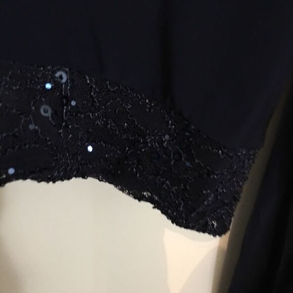 Catherine’s Sequin Tank/ Water fall cardigan Duo - Picture 3 of 7